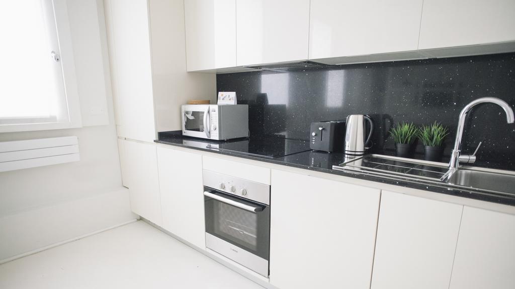 Italianway-Turati Apartment Милано Стая снимка
